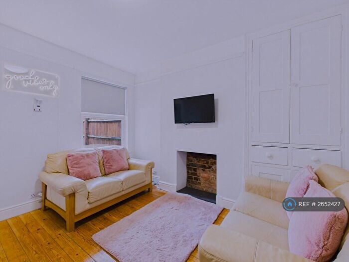 4 Bedroom Semi-Detached House To Rent In Alstone Avenue, Cheltenham, GL51