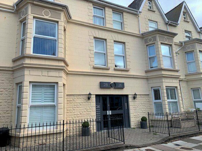 2 Bedroom Flat To Rent In Mary Street, Porthcawl, CF36