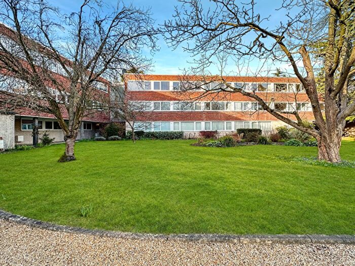 3 Bedroom Flat To Rent In Gilmerton Court, Trumpington, Cambridge, CB2