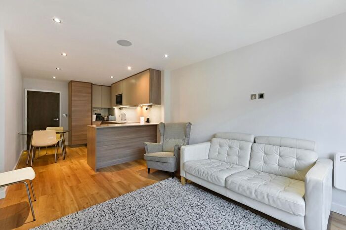 2 Bedroom Flat To Rent In Empire House, Colindale, London, NW9