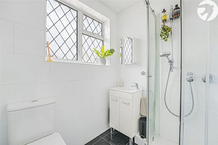 3 Bedroom Terraced House For Sale In Oakfield Park Road, Wilmington, Kent, DA1