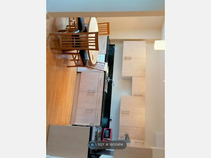 1 Bedroom Flat To Rent In Mcilroys Building, Reading, RG1