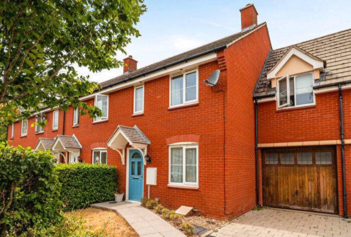 3 Bedroom End Of Terrace House For Sale In Appleyard Close, Uckington, Cheltenham, Gloucestershire, GL51