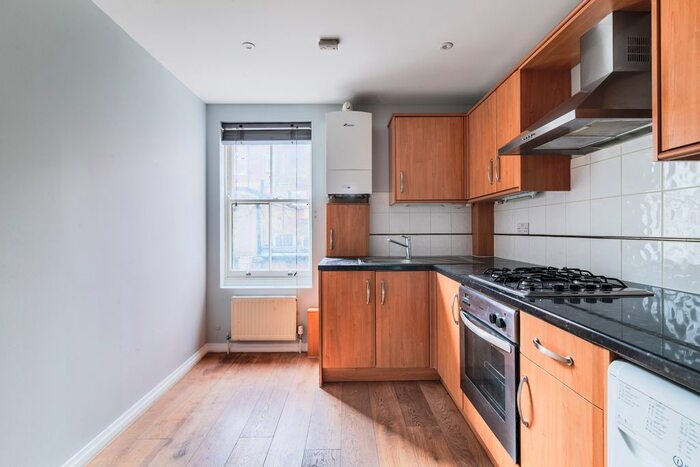 2 Bedroom Flat To Rent In Berwick Street, London, W1F