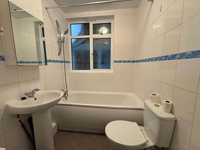 2 Bedroom Maisonette For Sale In Old St Andrews Mansions, Old Church Lane, London, NW9