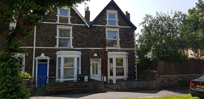 3 Bedroom Semi-Detached House To Rent In Downend Road, Bristol, BS16