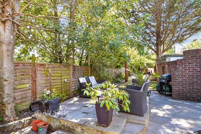 4 Bedroom Terraced House For Sale In London Road, Northfleet, Gravesend, Kent, DA11