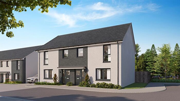 3 Bedroom Semi-Detached House For Sale In Caskieberran Road, Glenrothes, KY6