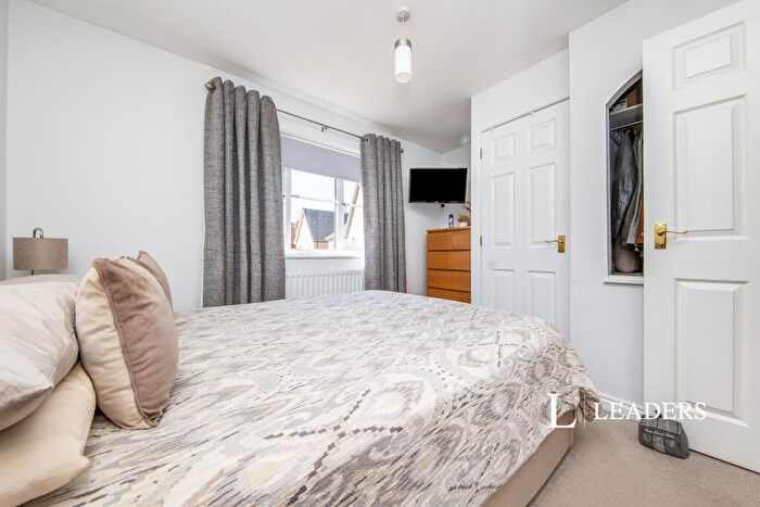 2 Bedroom End Of Terrace House To Rent In Harrier Close, IP3