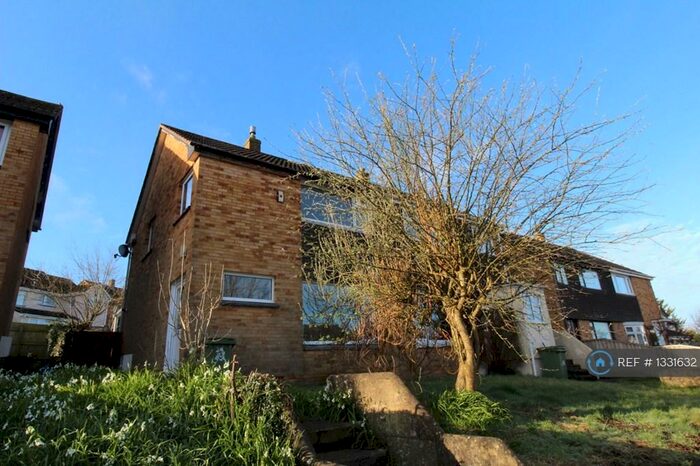 3 Bedroom Terraced House To Rent In Tennacott Heights, Bideford, EX39