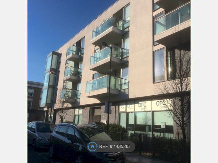 1 Bedroom Flat To Rent In Packington Street, London, N1