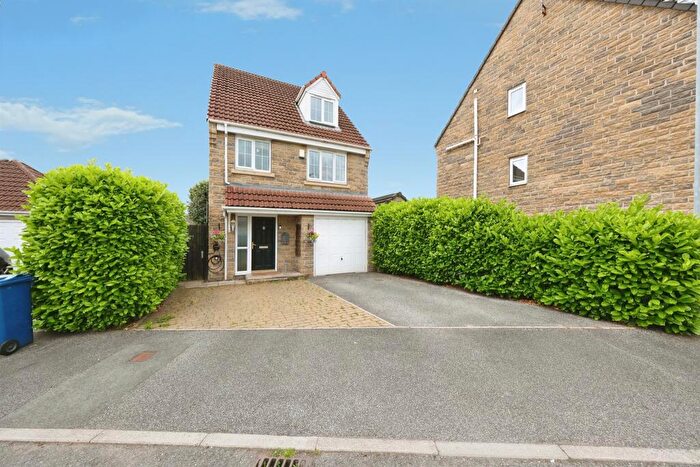 3 Bedroom Detached House For Sale In The Sidings, Wombwell, Barnsley, S73