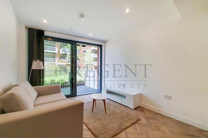 1 Bedroom Apartment To Rent In Skyline Apartments, Makers Yard, E3