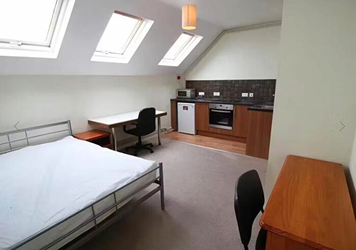 1 Bedroom Flat To Rent In Kingfisher Halls, Kingfisher Way, Loughborough, LE11