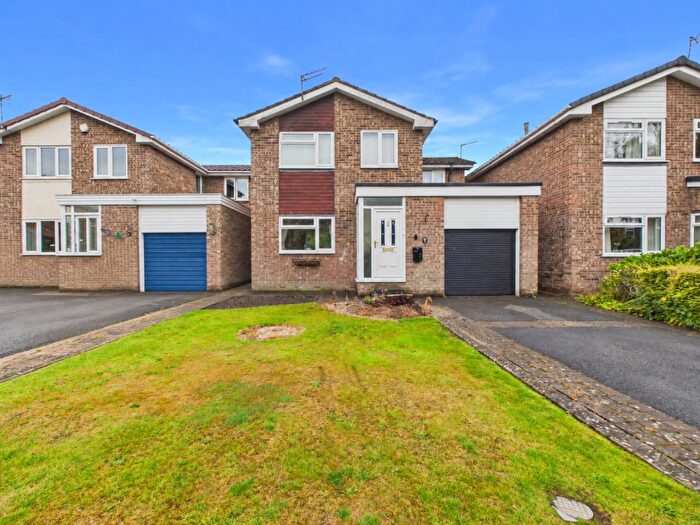 4 Bedroom Detached House For Sale In Hartland Close, Poynton, Stockport, Cheshire, SK12