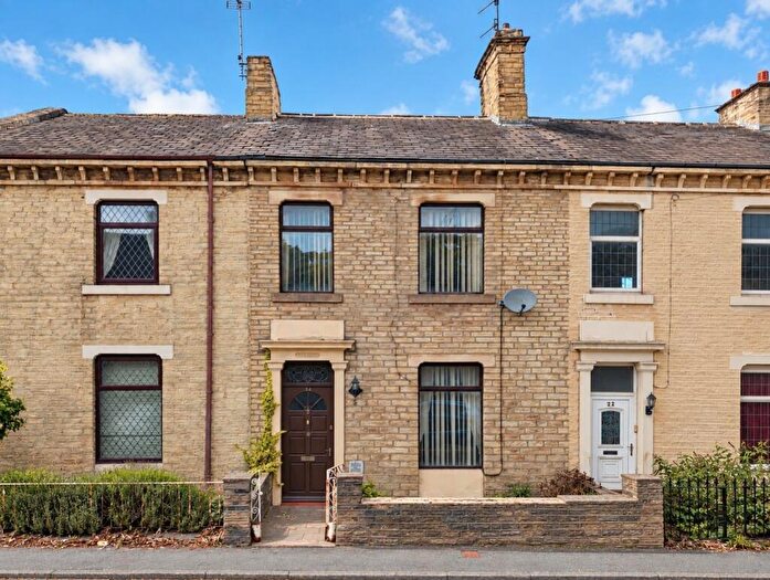 3 Bedroom Terraced House For Sale In Gooder Lane, Brighouse, West Yorkshire, HD6