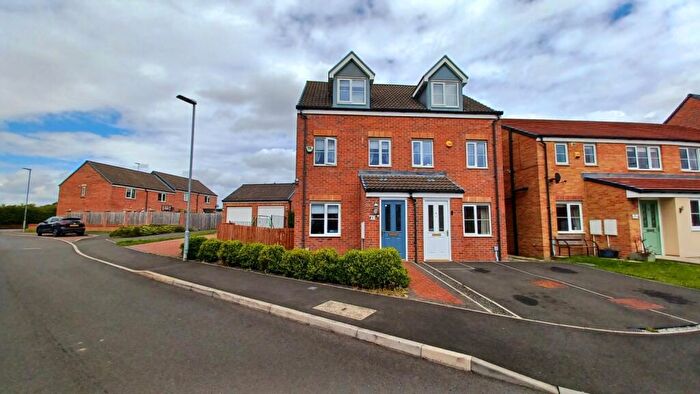 3 Bedroom Town House For Sale In Hazelbank, Coundon Gate, Bishop Auckland, County Durham, DL14