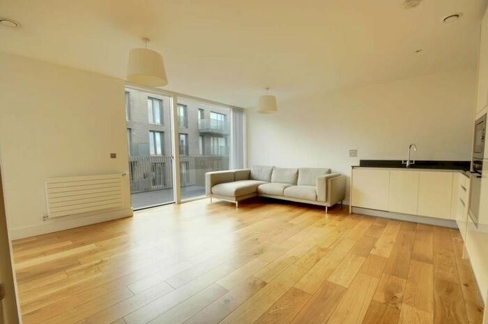 1 Bedroom Flat To Rent In Durham Wharf Drive, Brentford, TW8