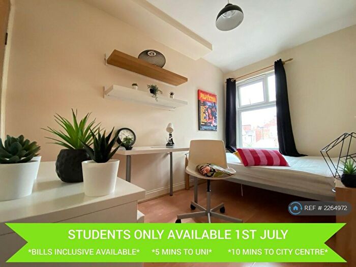 3 Bedroom Terraced House To Rent In Skipworth Street, Leicester, LE2