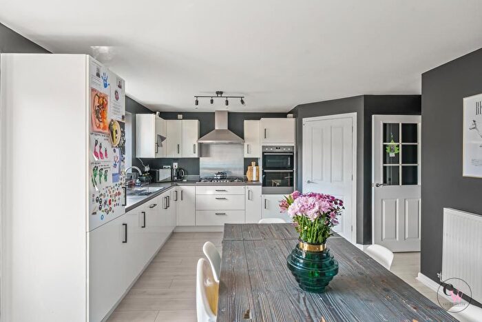 4 Bedroom Detached House For Sale In Brassey Grange, Northwich, CW8