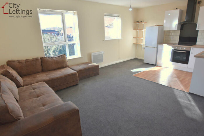 2 Bedroom Apartment To Rent In Hendon Court, Hendon Rise, NG3
