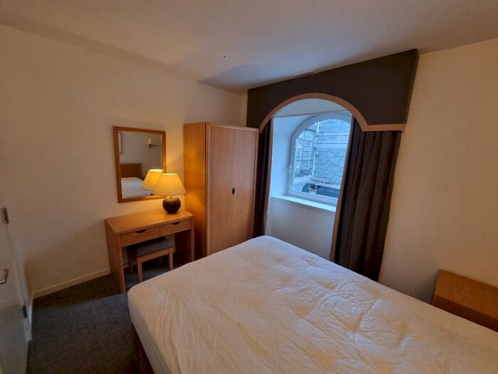 1 Bedroom Flat To Rent In Rosemount Viaduct, Rosemount, Aberdeen, AB25