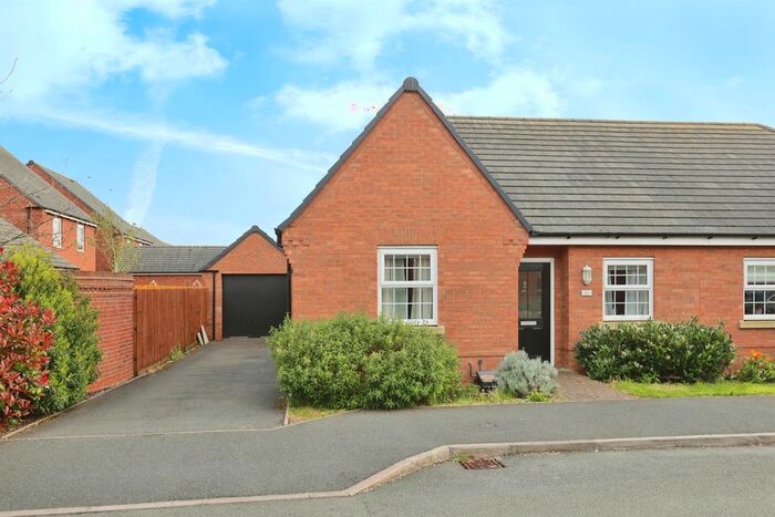 2 Bedroom Semi-Detached Bungalow For Sale In Meadow Drive, Long Itchington, Southam, CV47