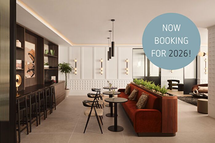 Flat To Rent In Warroch Street, Glasgow, G3