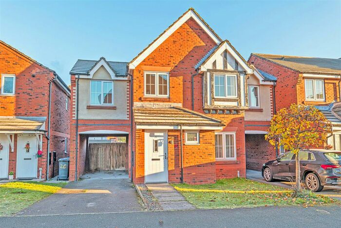 3 Bedroom Semi-Detached House To Rent In Thorneycroft Drive, Sixpenny Fields, Warrington, WA1