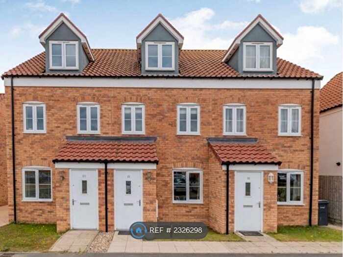 3 Bedroom Semi-Detached House To Rent In Miller Close, Hethersett, Norwich, NR9