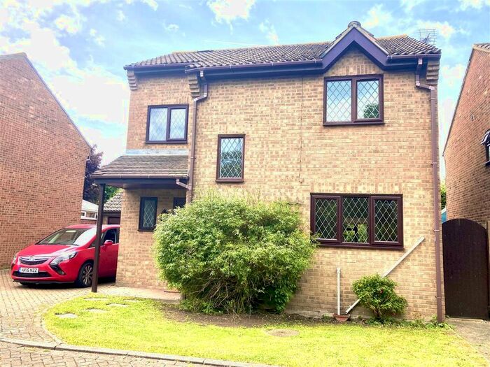 4 Bedroom Detached House To Rent In Bromstone Road, Broadstairs, CT10