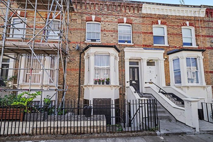 1 Bedroom Flat For Sale In Saltram Crescent, London, W9