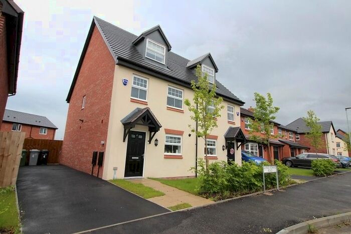 3 Bedroom Semi-Detached House To Rent In George Edward Road, Shavington, Crewe, CW2