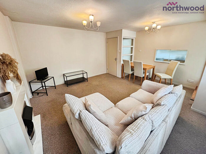 2 Bedroom Flat To Rent In Brampton Towers, SO16