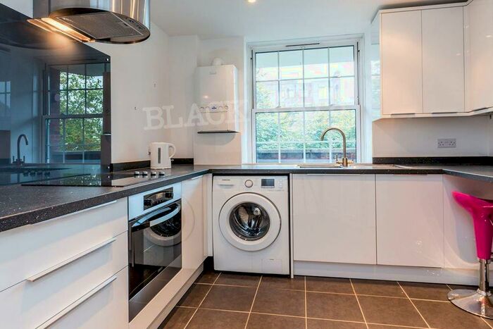 4 Bedroom Flat To Rent In Camden Road, NW1