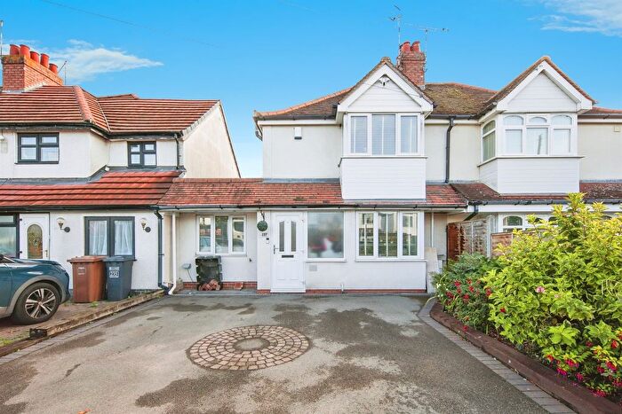 3 Bedroom Semi-detached House For Sale In Kenilworth Road, Balsall Common, Coventry, CV7