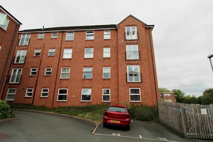 2 Bedroom Flat To Rent In Brett Young Close, Halesowen, B63