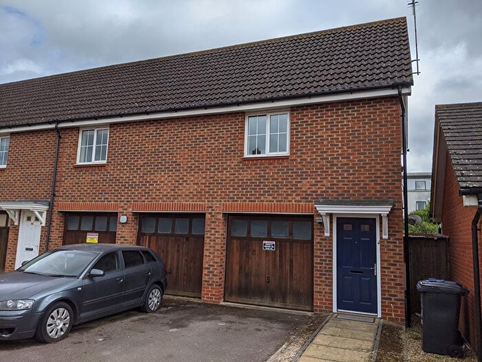 2 Bedroom Flat To Rent In Dragon Road, Hatfield, AL10