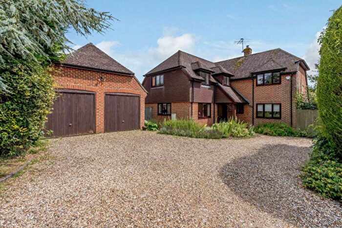 4 Bedroom House For Sale In Wickens Corner, Reading, RG7