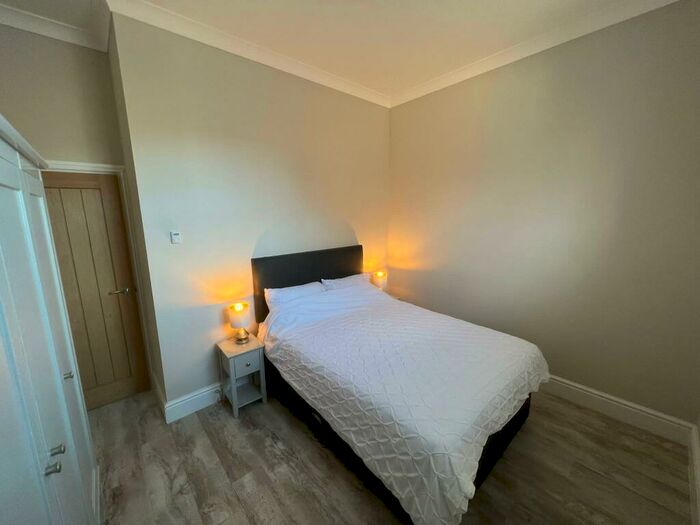 2 Bedroom Apartment To Rent In Bute Esplanade, Cardiff, CF10
