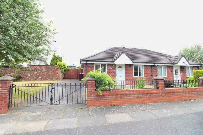 2 Bedroom Bungalow For Sale In Hartwood Road, Kirkby, Liverpool, L32