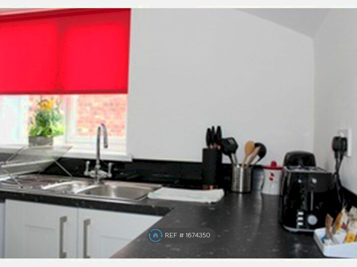 4 Bedroom Maisonette To Rent In Old Durham Road, Gateshead, NE8