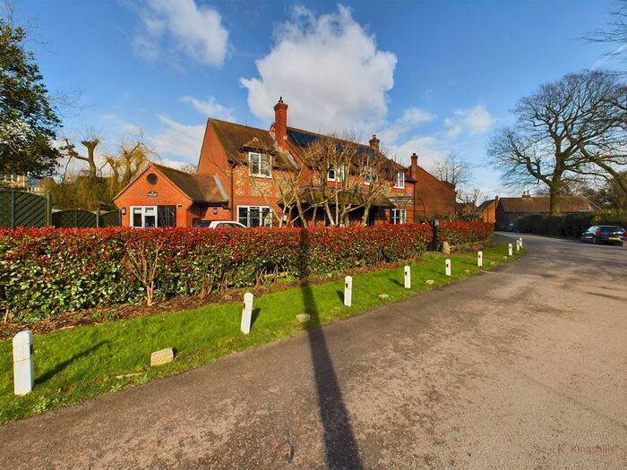 5 Bedroom Detached House For Sale In Kiln Lane, Lacey Green, Princes Risborough, HP27