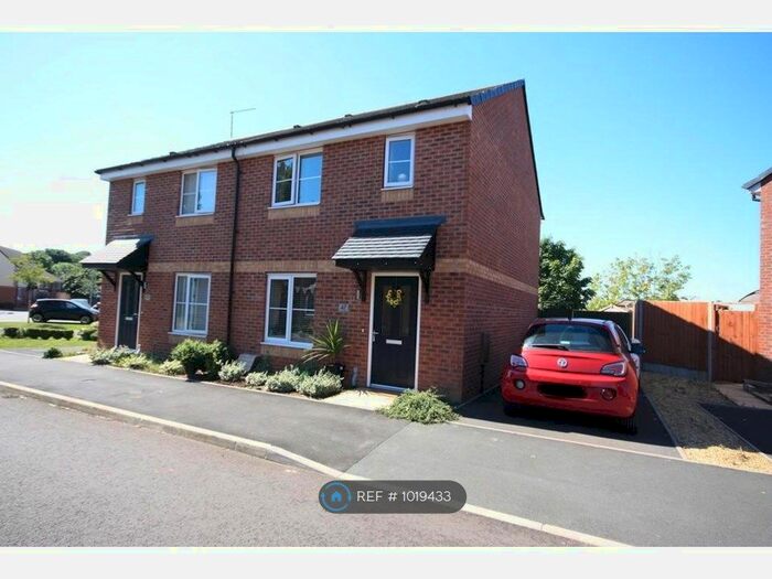 3 Bedroom Semi-Detached House To Rent In Bambury Drive, Talke, Stoke-On-Trent, ST7