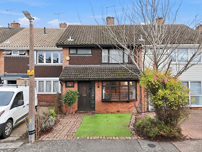 3 Bedroom Terraced House For Sale In The Furlongs, Ingatestone, CM4