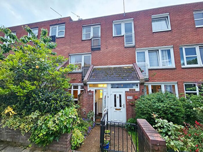 2 Bedroom Terraced House To Rent In Mackenzie Road, London, N7