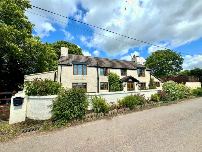 4 Bedroom Detached House For Sale In High Woolaston, Woolaston, GL15