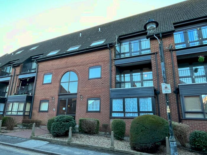 2 Bedroom Flat To Rent In Northgate Court, Louth, LN11