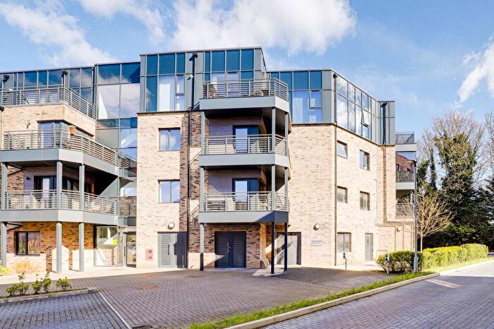 1 Bedroom Apartment For Sale In Waterside Way, Harecastle House, NG2