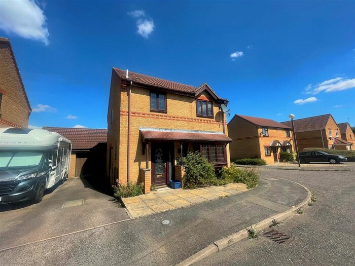 3 Bedroom Detached House To Rent In Millbank Place, Kents Hill, Milton Keynes, MK7